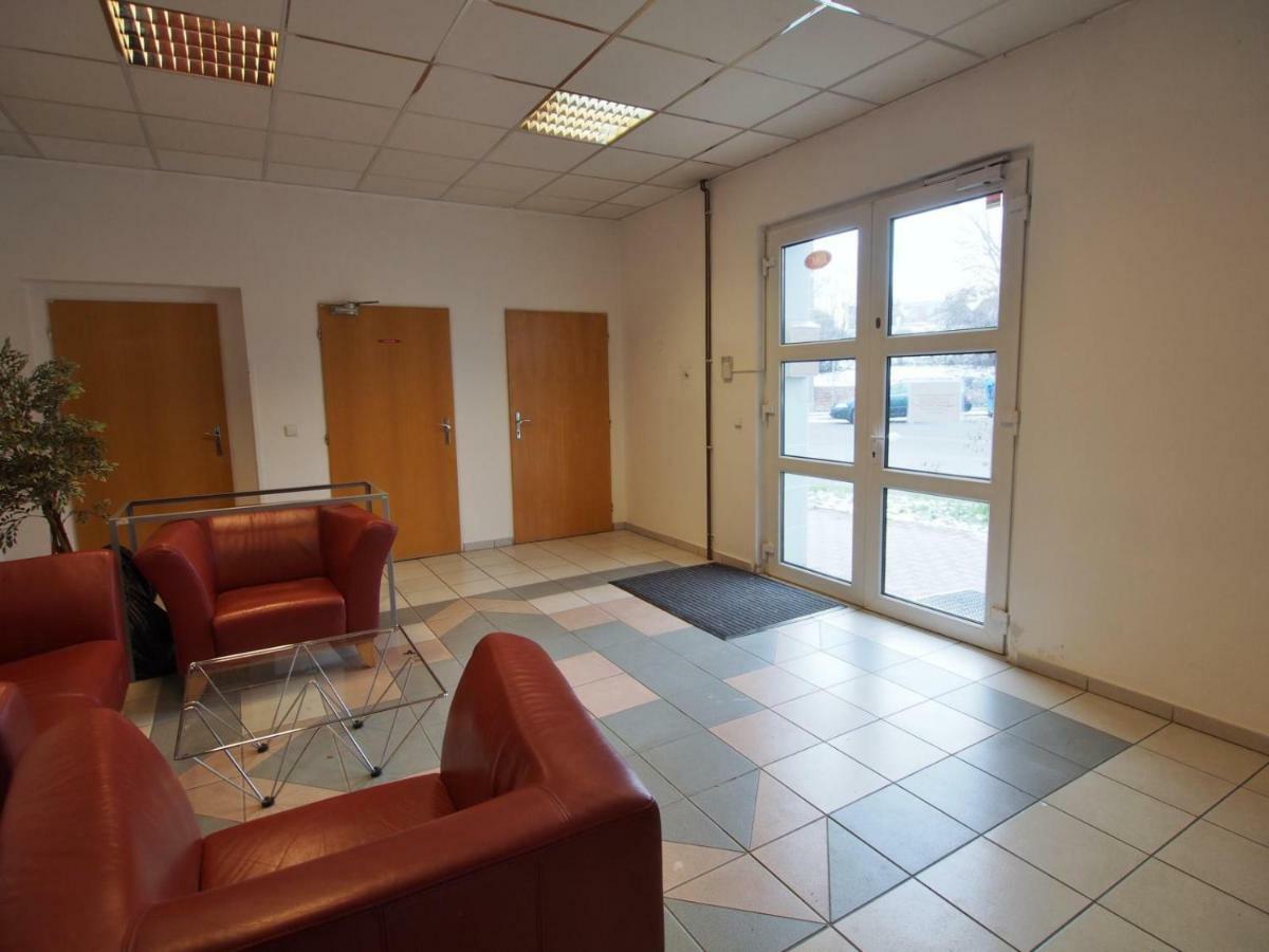 3-Bedroom Apartment In Rajhrad, With Kitchen, 2 Bathrooms, Parking Luaran gambar